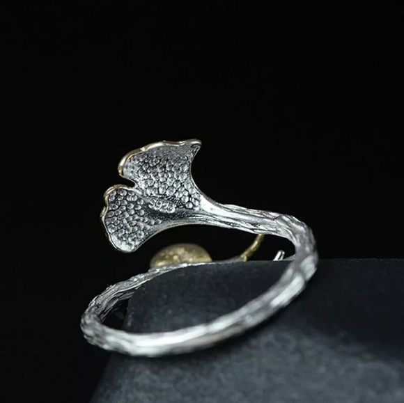 NWOT Snail-Stem Ring Size Adjustable - Picture 3 of 8